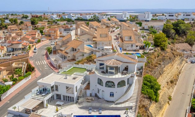 Herverkoop - Villa -
Ciudad Quesada