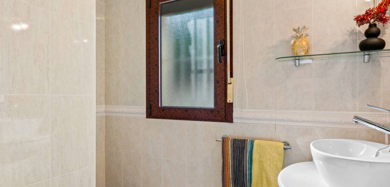 Sale - Villa -
Algorfa - Castillo de montemar