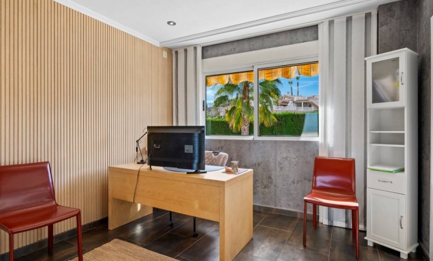 Sale - Villa -
Algorfa - Castillo de montemar