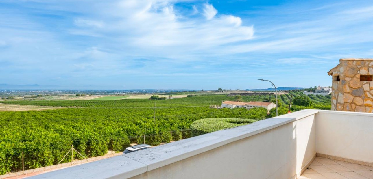 Sale - Villa -
Algorfa - Castillo de montemar