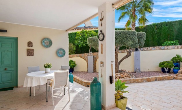 Sale - Villa -
Algorfa - Castillo de montemar