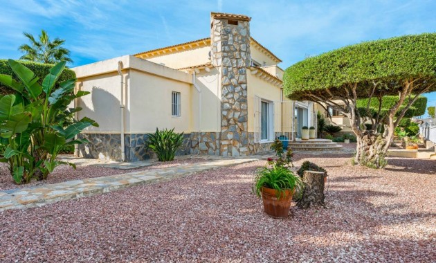 Sale - Villa -
Algorfa - Castillo de montemar