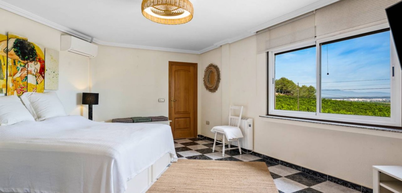 Sale - Villa -
Algorfa - Castillo de montemar