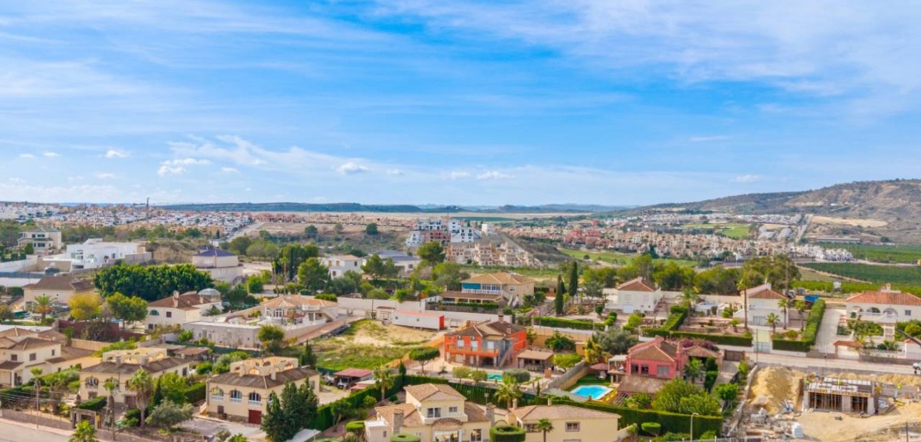 Sale - Villa -
Algorfa - Castillo de montemar