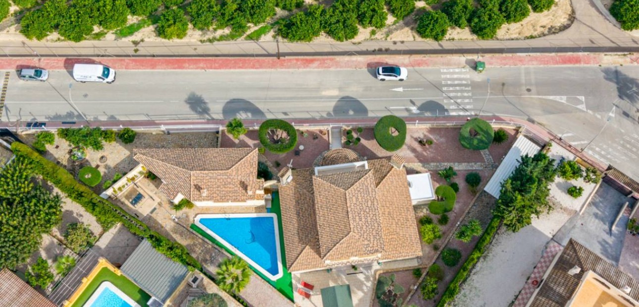 Sale - Villa -
Algorfa - Castillo de montemar