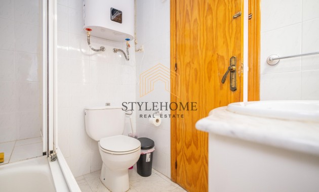 Venta - Bungalow -
Torrevieja - El chaparral