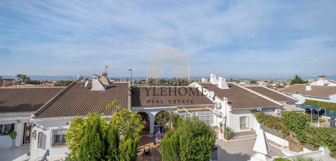 Venta - Bungalow -
Torrevieja - El chaparral