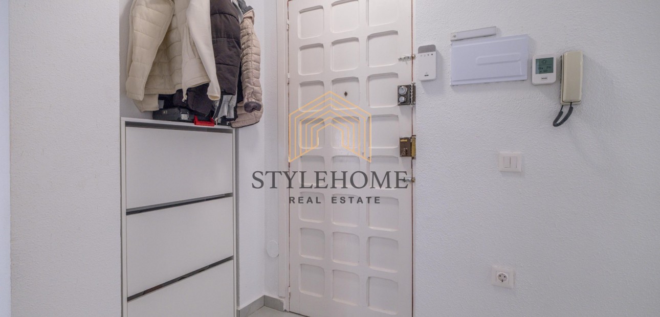 Herverkoop - 1. Apartment / flat -
Torrevieja - El Acequión - Los Náufragos