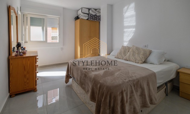 Herverkoop - 1. Apartment / flat -
Torrevieja - El Acequión - Los Náufragos