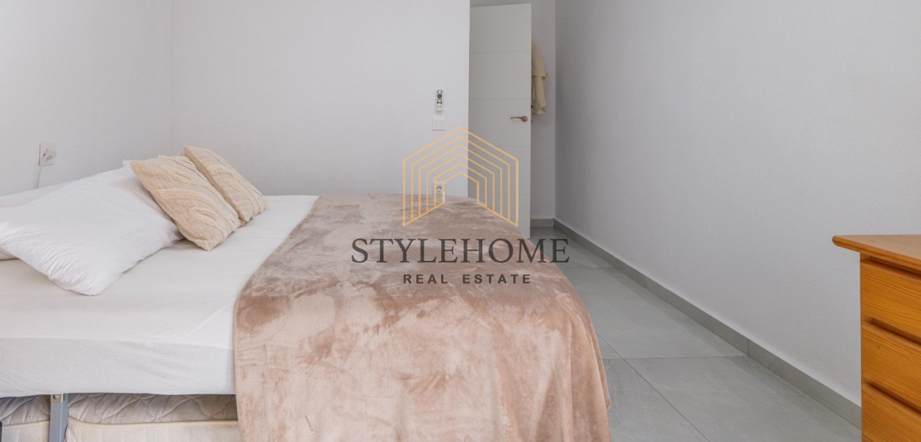 Herverkoop - 1. Apartment / flat -
Torrevieja - El Acequión - Los Náufragos