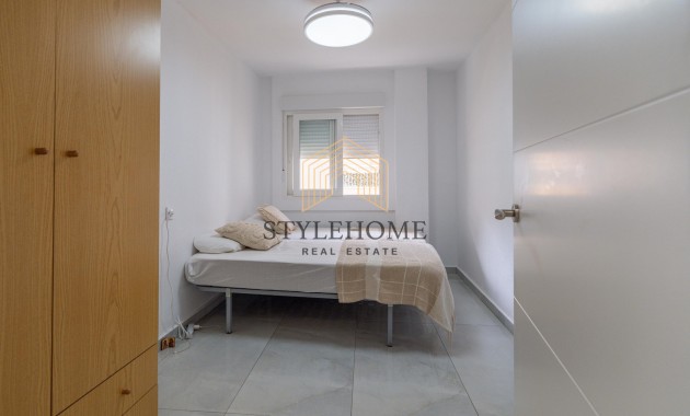 Herverkoop - 1. Apartment / flat -
Torrevieja - El Acequión - Los Náufragos