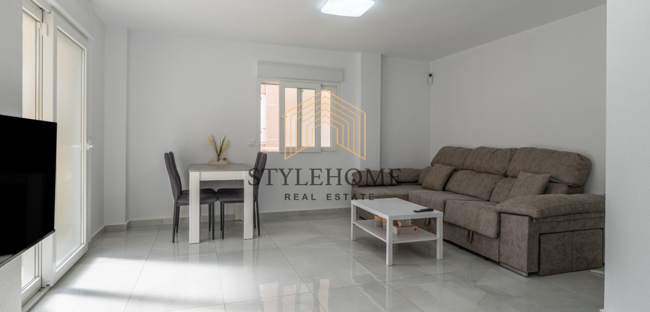 Herverkoop - 1. Apartment / flat -
Torrevieja - El Acequión - Los Náufragos