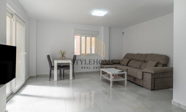 Herverkoop - 1. Apartment / flat -
Torrevieja - El Acequión - Los Náufragos