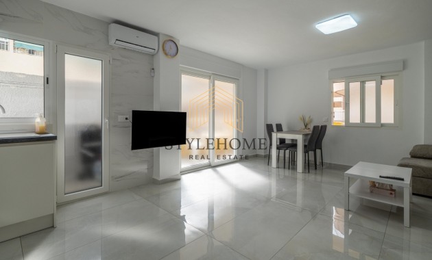 Herverkoop - 1. Apartment / flat -
Torrevieja - El Acequión - Los Náufragos