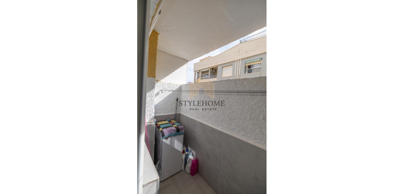 Herverkoop - 1. Apartment / flat -
Torrevieja - El Acequión - Los Náufragos