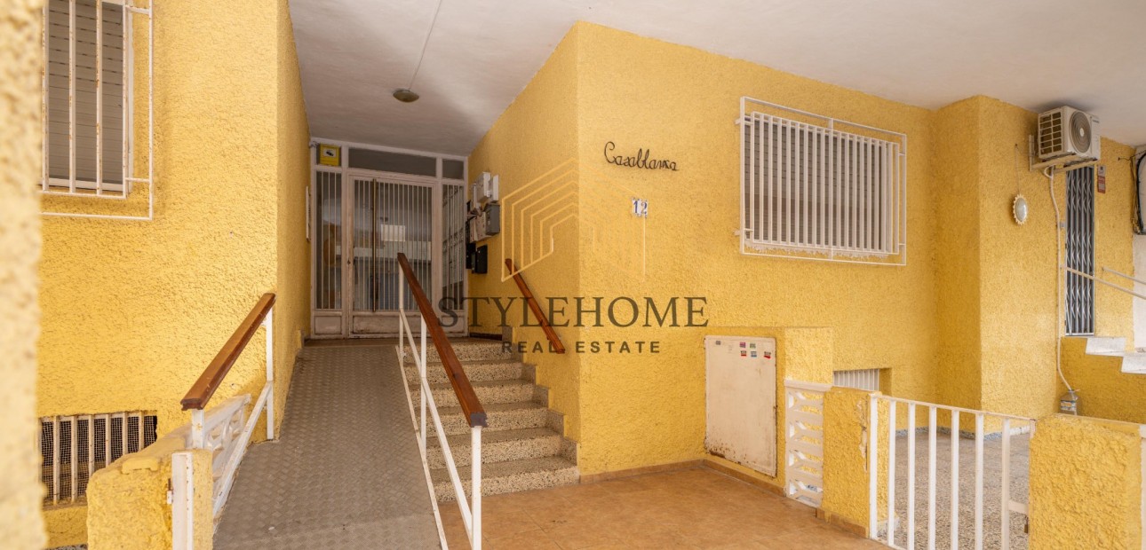 Herverkoop - 1. Apartment / flat -
Torrevieja - El Acequión - Los Náufragos