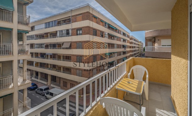 Herverkoop - 1. Apartment / flat -
Torrevieja - El Acequión - Los Náufragos