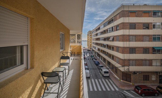 Herverkoop - 1. Apartment / flat -
Torrevieja - El Acequión - Los Náufragos
