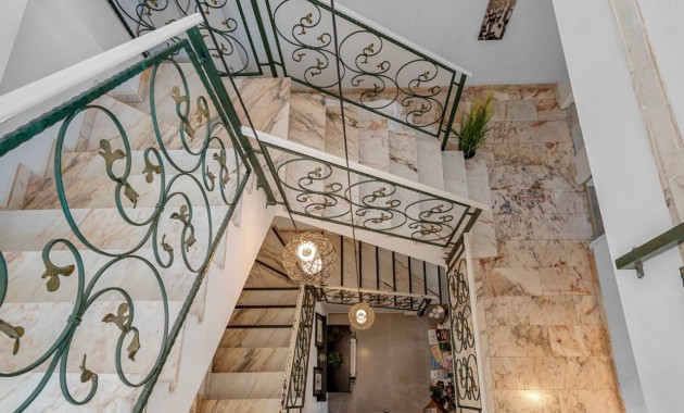 Herverkoop - Finca / Country Property -
Los Montesinos