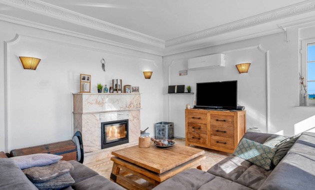 Herverkoop - Finca / Country Property -
Los Montesinos