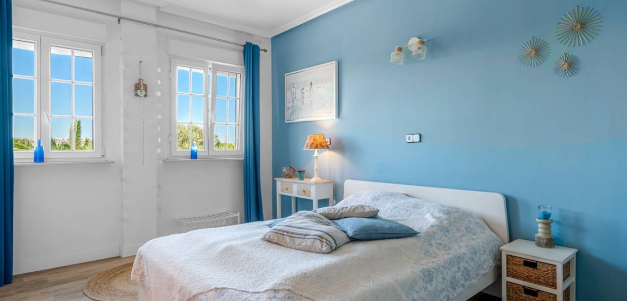 Herverkoop - Finca / Country Property -
Los Montesinos