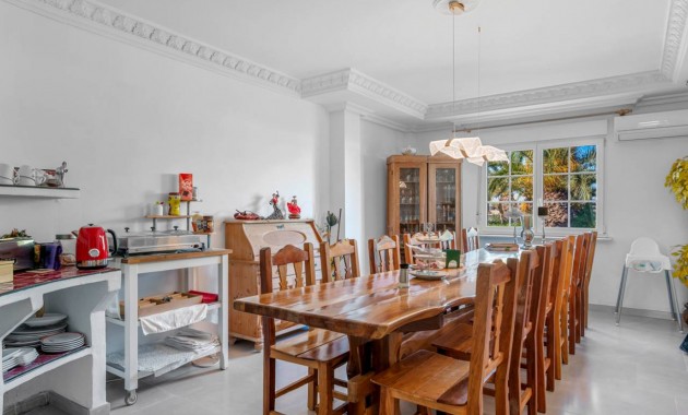 Herverkoop - Finca / Country Property -
Los Montesinos