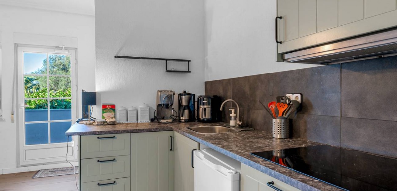 Herverkoop - Finca / Country Property -
Los Montesinos