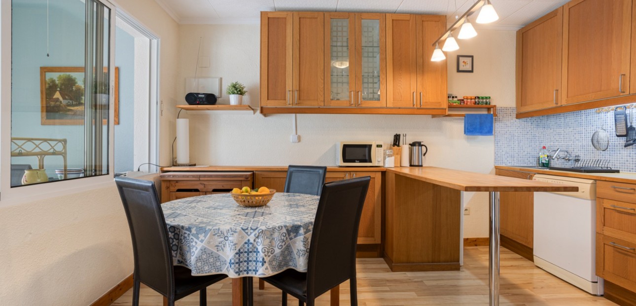 Herverkoop - Terraced house / Townhouse -
Torrevieja - La Siesta