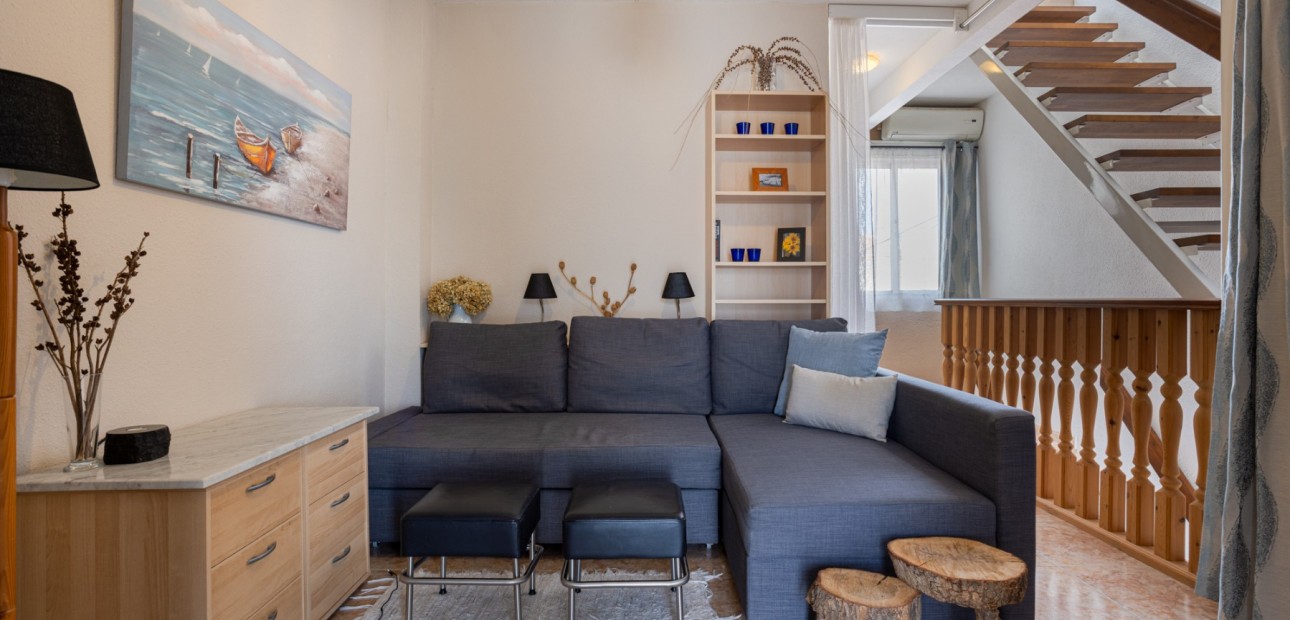 Herverkoop - Terraced house / Townhouse -
Torrevieja - La Siesta