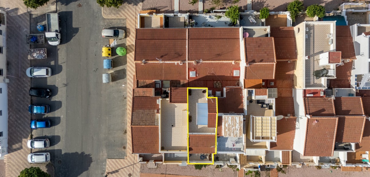 Herverkoop - Terraced house / Townhouse -
Torrevieja - La Siesta