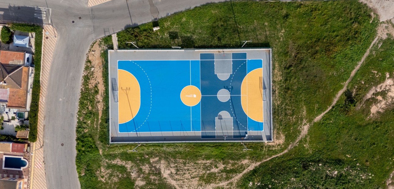 Herverkoop - Terraced house / Townhouse -
Torrevieja - La Siesta