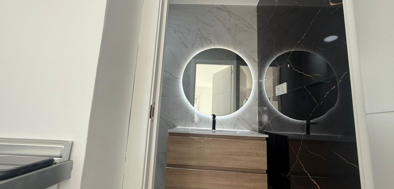 Herverkoop - Studio -
Rojales - Ciudad Quesada