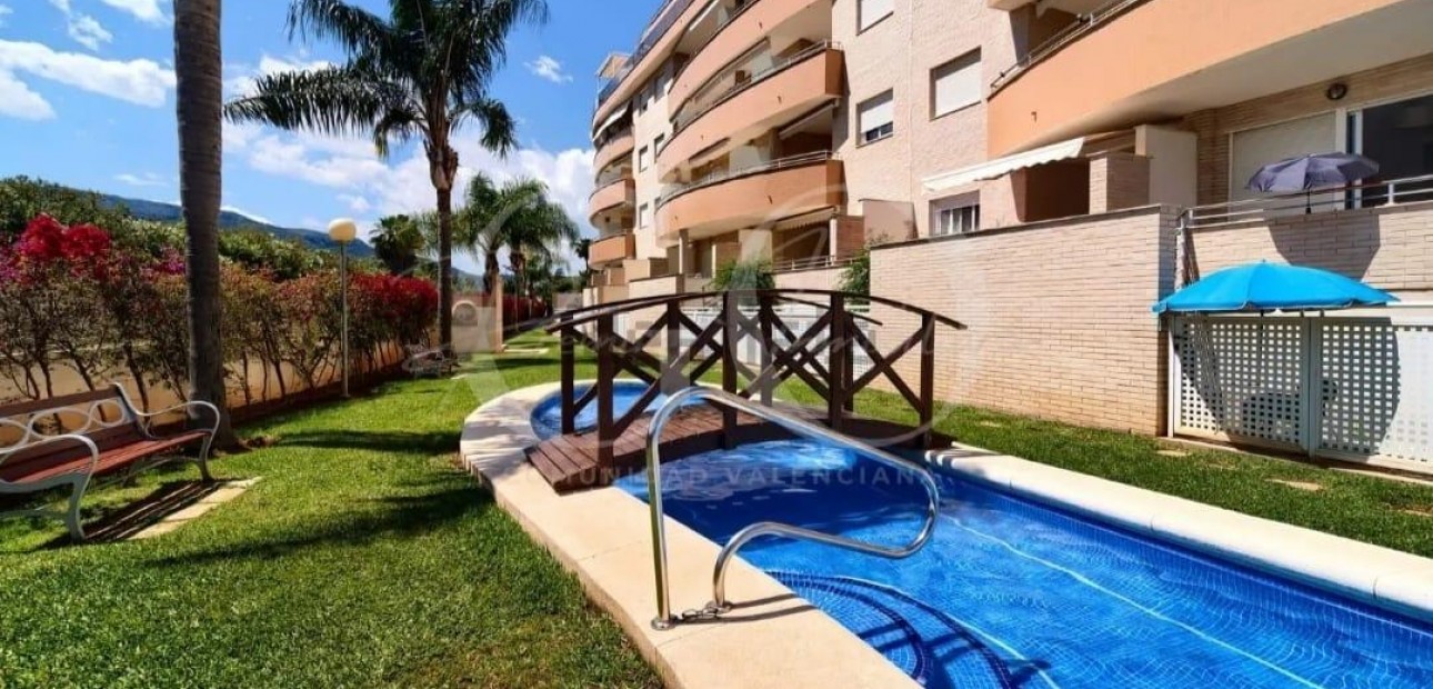 Venta - Apartamento / piso -
Denia