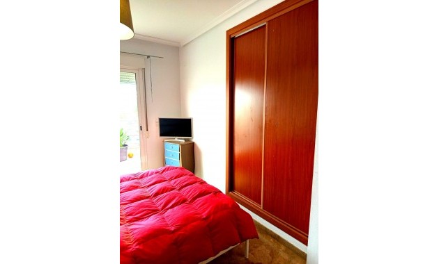 Venta - Apartamento / piso -
Denia