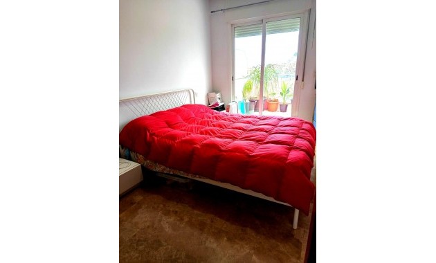 Venta - Apartamento / piso -
Denia