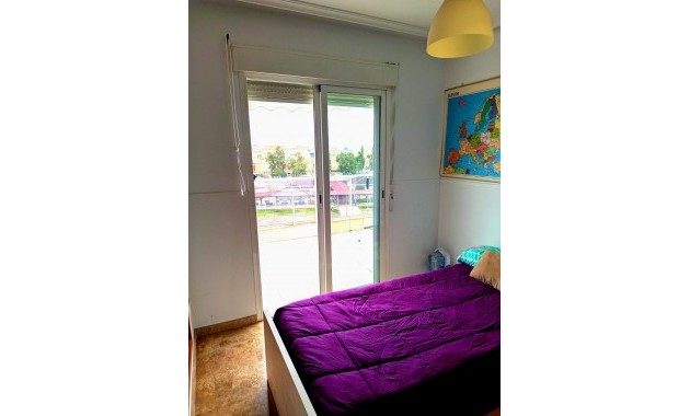 Venta - Apartamento / piso -
Denia