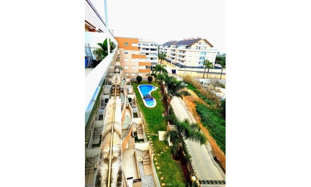 Venta - Apartamento / piso -
Denia
