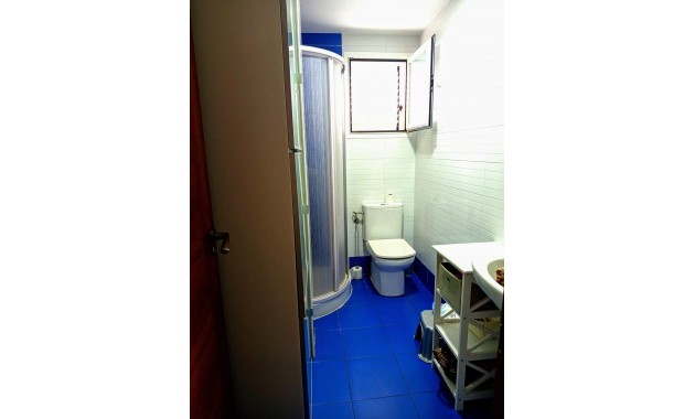 Venta - Apartamento / piso -
Denia