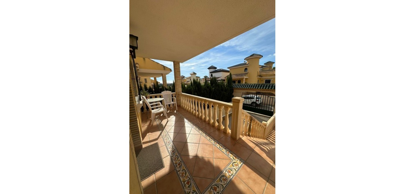 Herverkoop - Villa -
Orihuela Costa - La Regia