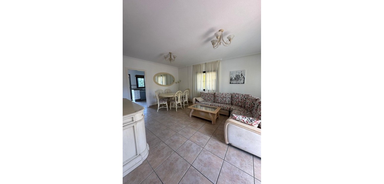 Herverkoop - Villa -
Orihuela Costa - La Regia