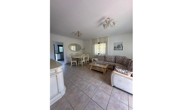 Herverkoop - Villa -
Orihuela Costa - La Regia