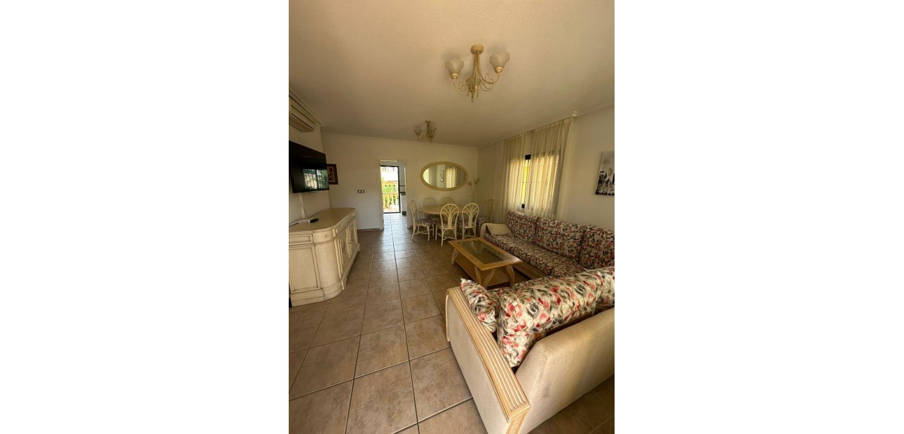 Herverkoop - Villa -
Orihuela Costa - La Regia