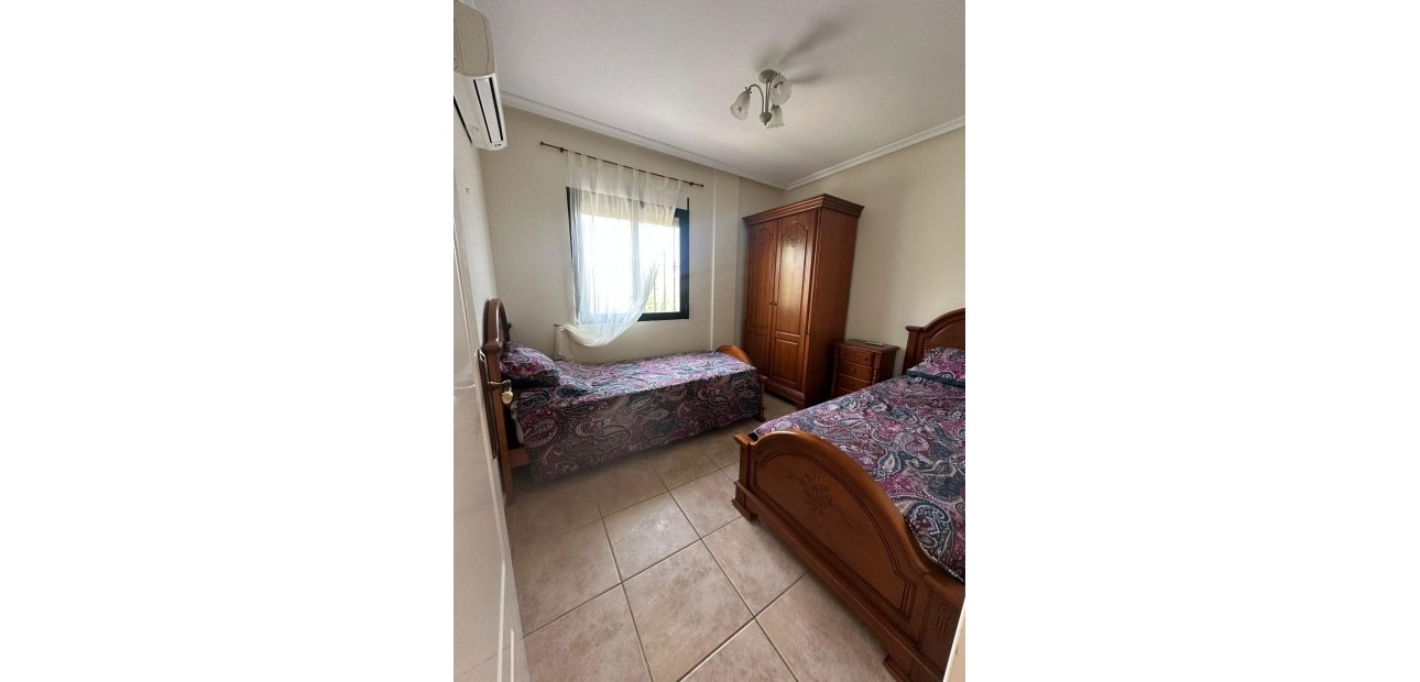 Herverkoop - Villa -
Orihuela Costa - La Regia