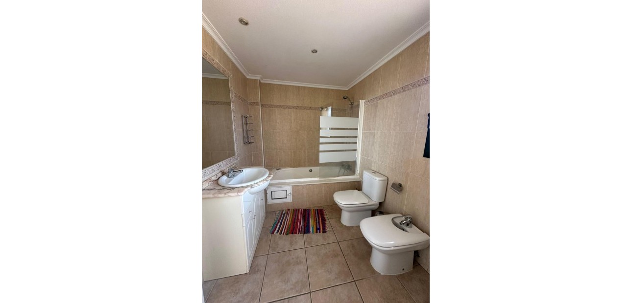 Herverkoop - Villa -
Orihuela Costa - La Regia