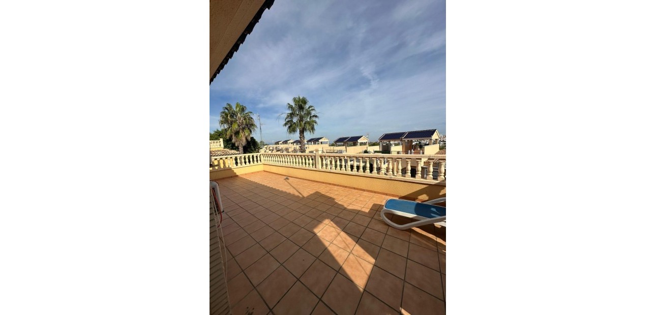 Herverkoop - Villa -
Orihuela Costa - La Regia