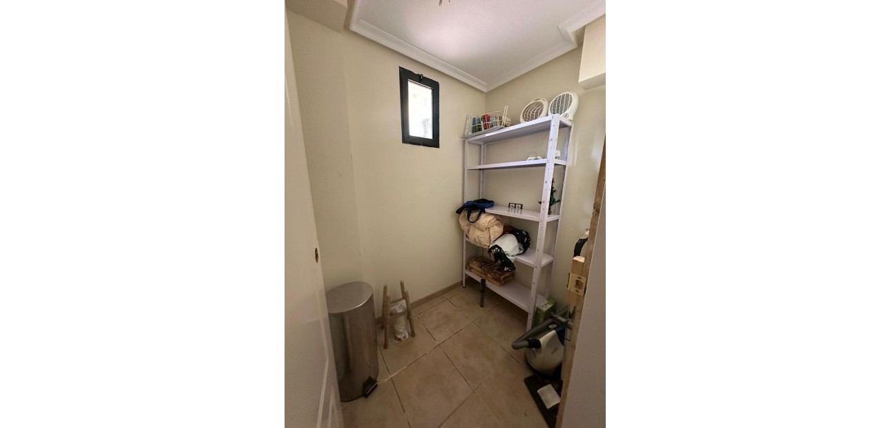 Herverkoop - Villa -
Orihuela Costa - La Regia