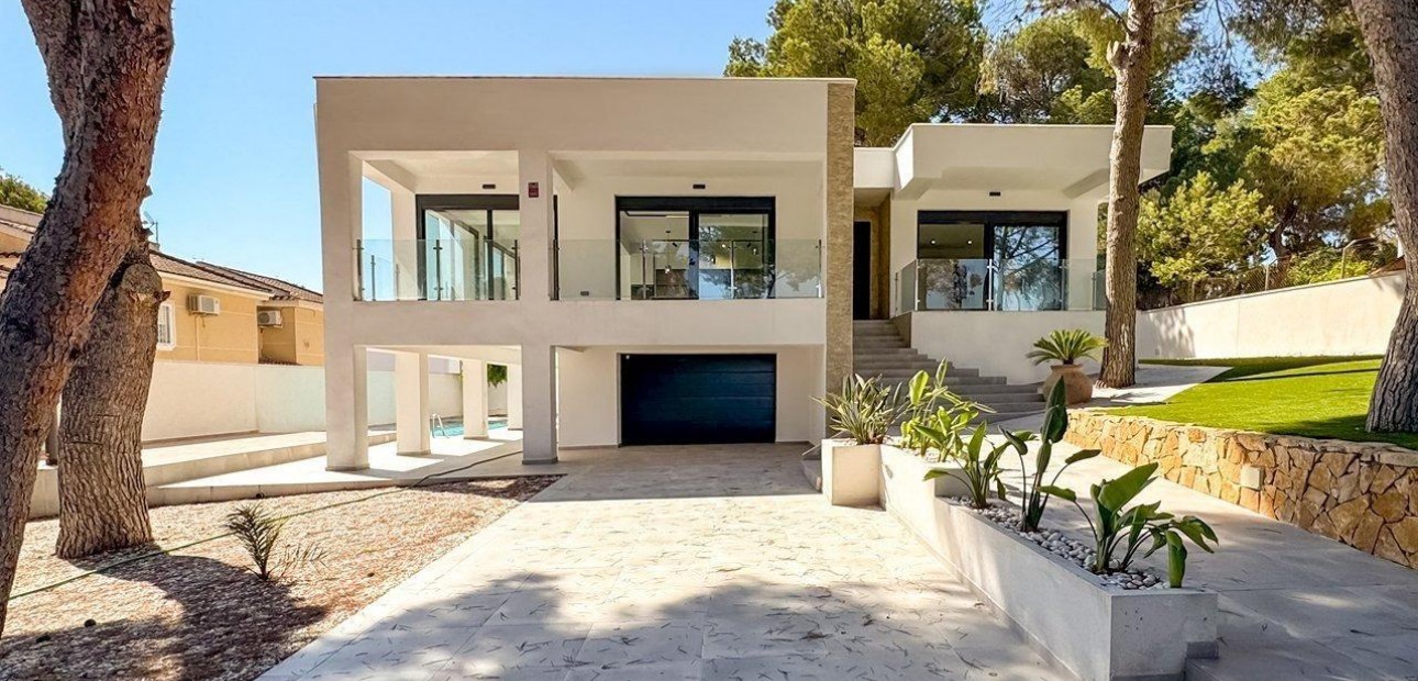 Venta - Villa -
Torrevieja - Los balcones