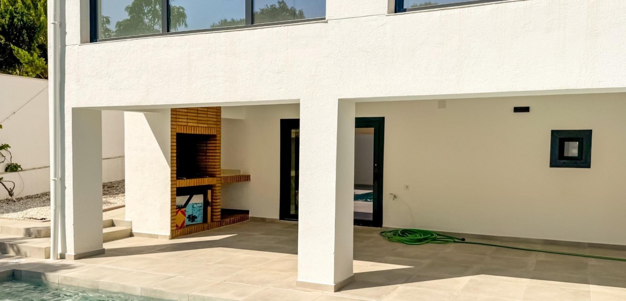 Venta - Villa -
Torrevieja - Los balcones