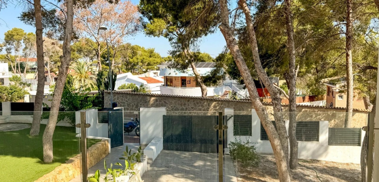 Venta - Villa -
Torrevieja - Los balcones