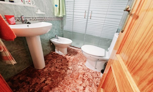 Sale - Apartment / flat -
Torrevieja - Centro